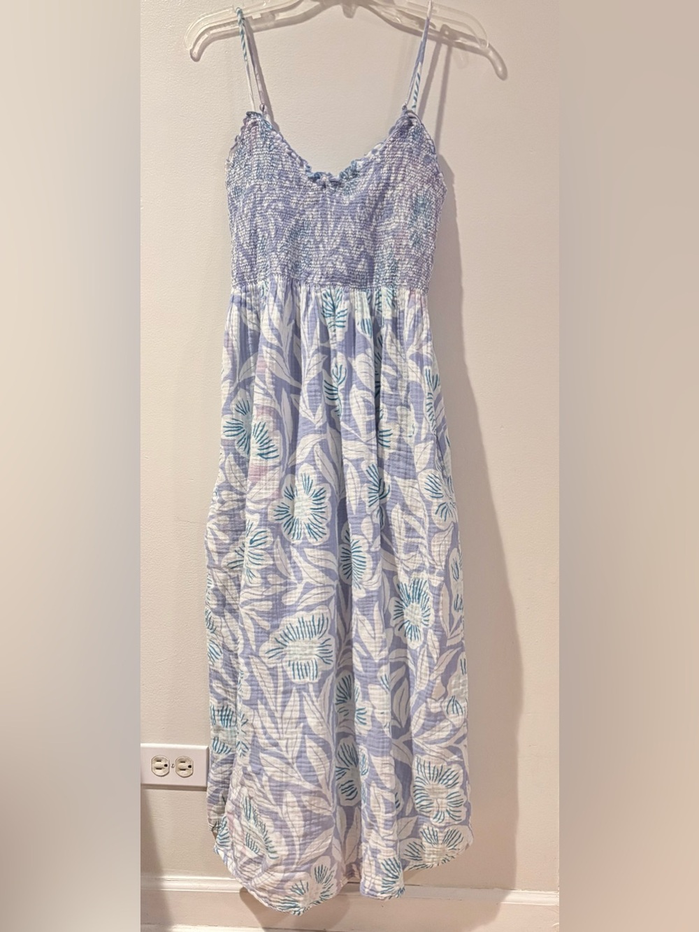 Free People Sweet Nothings  Flowy Blue Floral Smocked Midi Dress SZ L - Picture 7 of 16